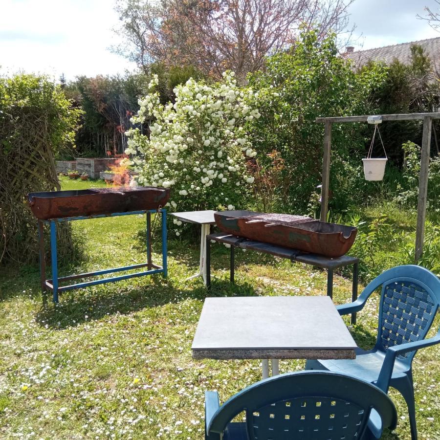 B&B Du Cerisier, Diner Sur Demande Noyers  외부 사진